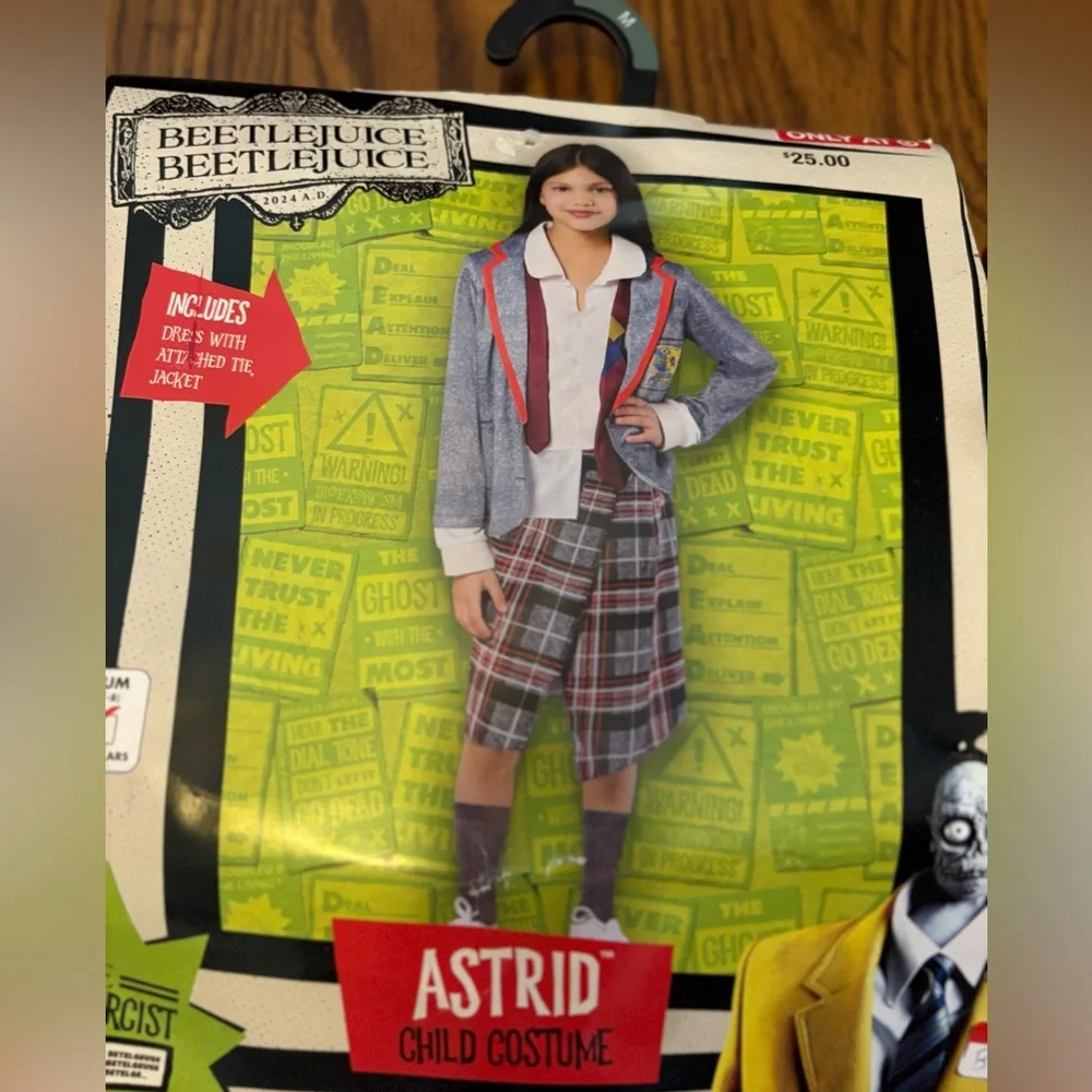Girls Beetlejuice Astrid School Uniform Halloween Costume Size M 7-8‎
